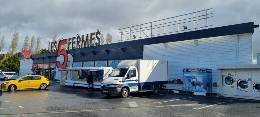 ICE STORE CHAMARANDE - Les 5 Fermes ICE STORE CHAMARANDE - Les 5 Fermes