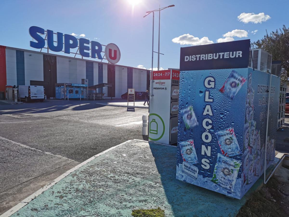 ICE STORE AIGUES MORTES - U ICE STORE AIGUES MORTES - U