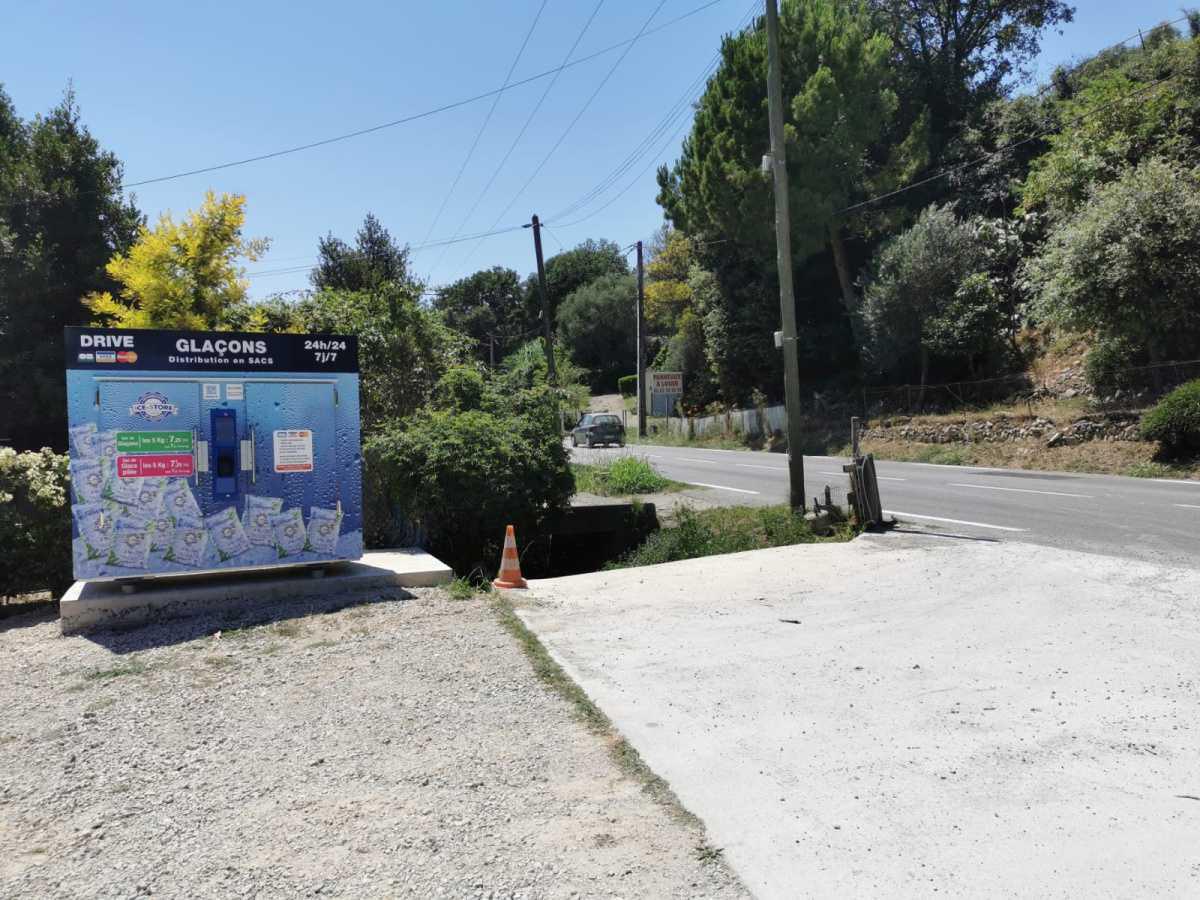 ICE STORE BARONNE - GATTIERES RIVIERA ICE STORE BARONNE - GATTIERES RIVIERA