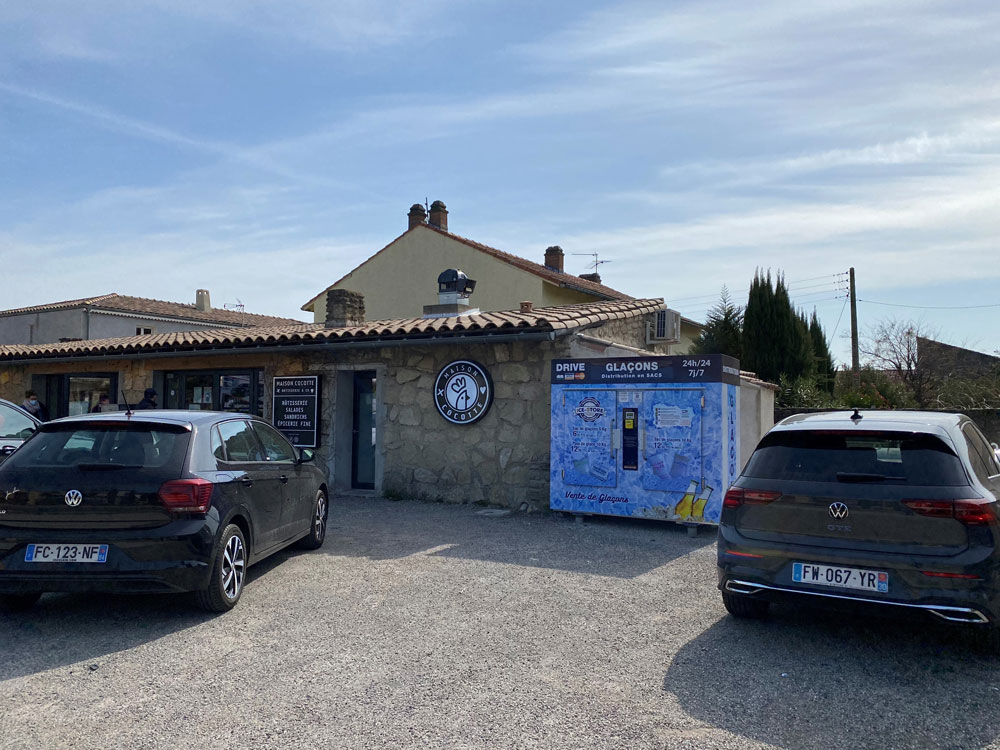 ICE STORE LES ANGLES - TRAITEUR ICE STORE LES ANGLES - TRAITEUR