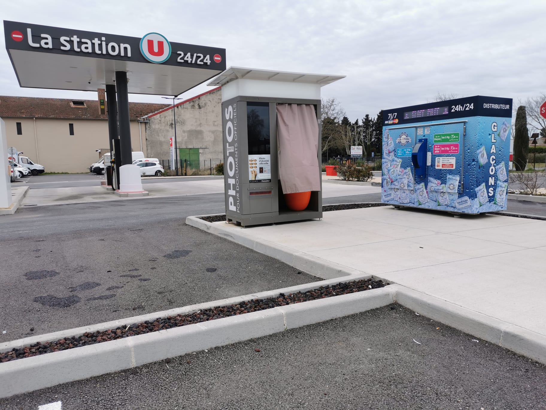 ICE STORE MAILLANE - U ICE STORE MAILLANE - U