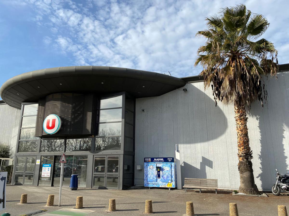 ICE STORE PERTUIS - U ICE STORE PERTUIS - U