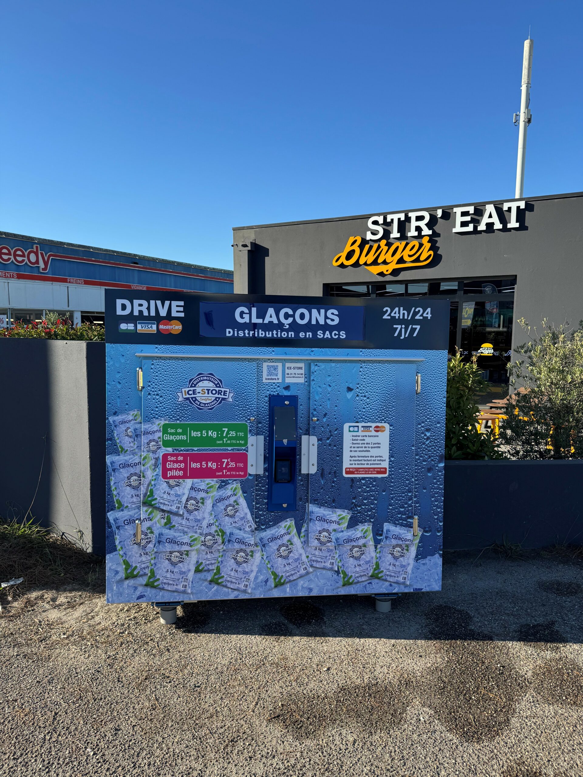 ICE STORE PESSAC - STR'EAT BURGER ICE STORE PESSAC - STR'EAT BURGER