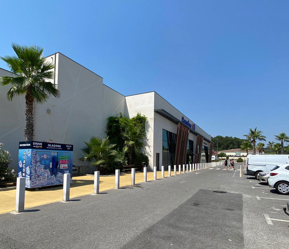 ICE STORE SAINTE MAXIME - CARREFOUR ICE STORE SAINTE MAXIME - CARREFOUR