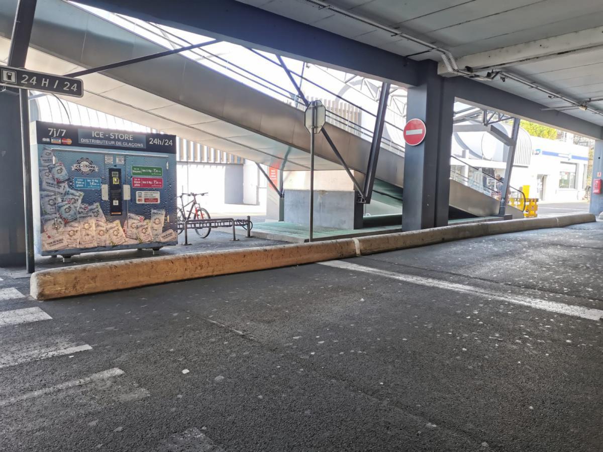 ICE STORE SETE - AUCHAN ICE STORE SETE - AUCHAN