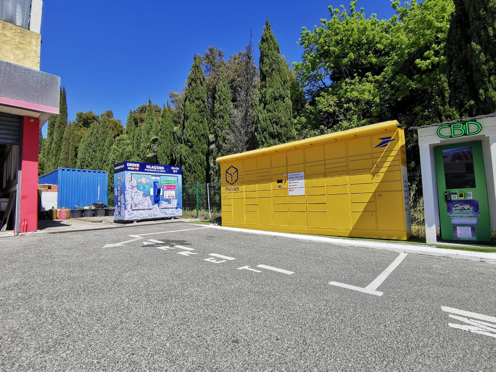 ICE STORE CAVALAIRE-SUR-MER - AVIA ICE STORE CAVALAIRE-SUR-MER - AVIA