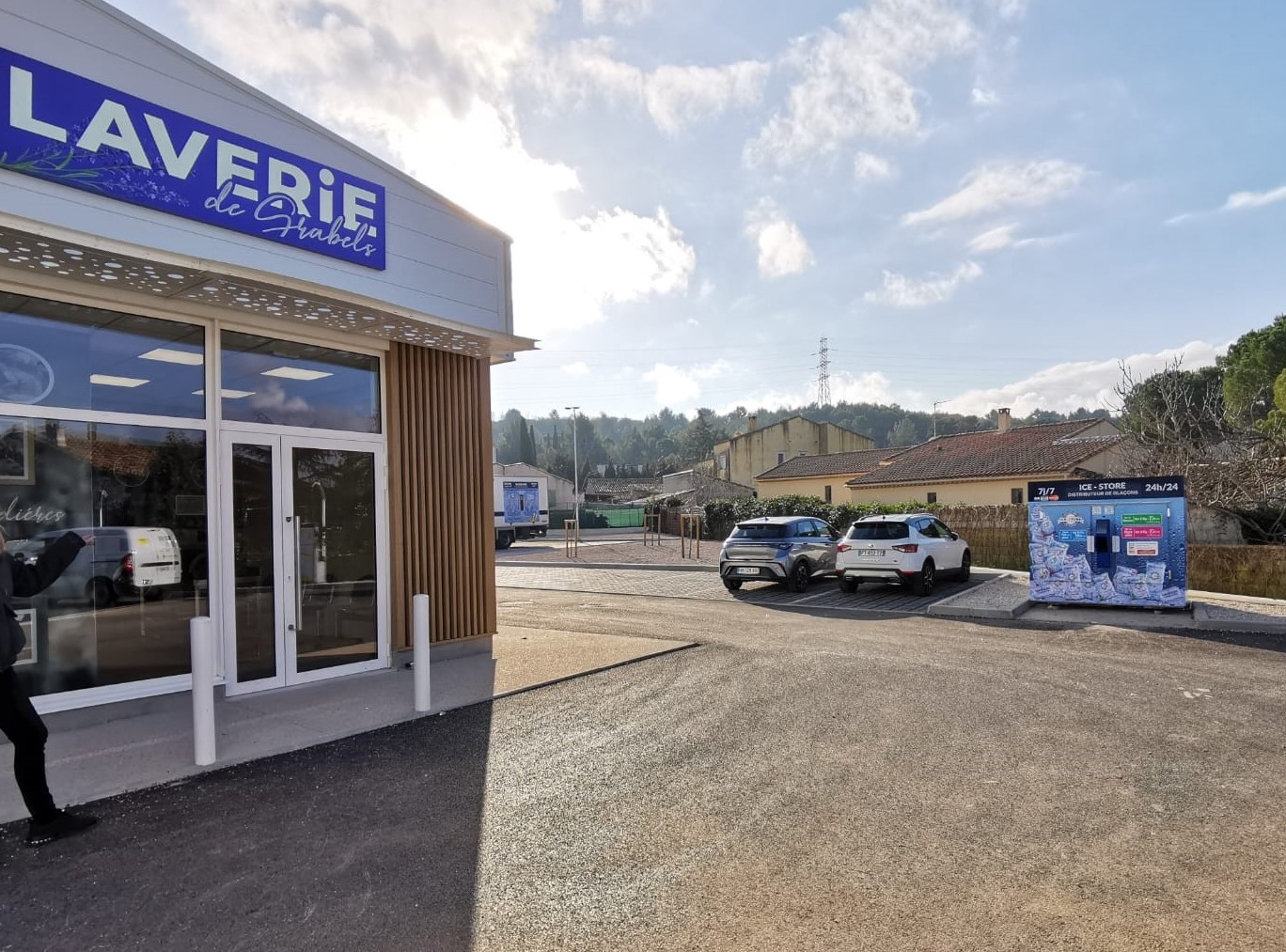 ICE STORE GRABELS - ZONE COMMERCIALE ICE STORE GRABELS - ZONE COMMERCIALE