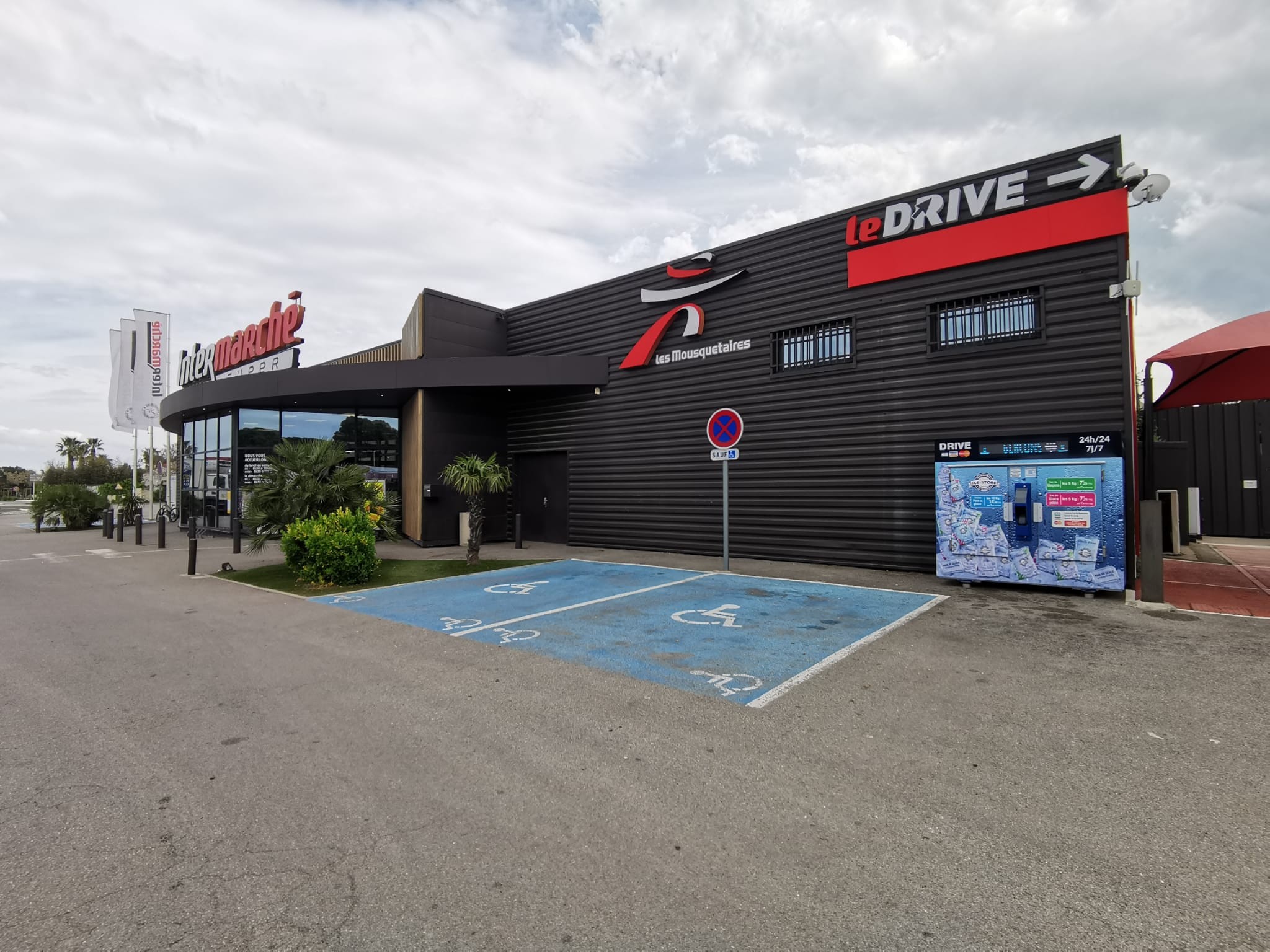 ICE STORE LATOUR BAS ELNE - INTERMARCHE ICE STORE LATOUR BAS ELNE - INTERMARCHE