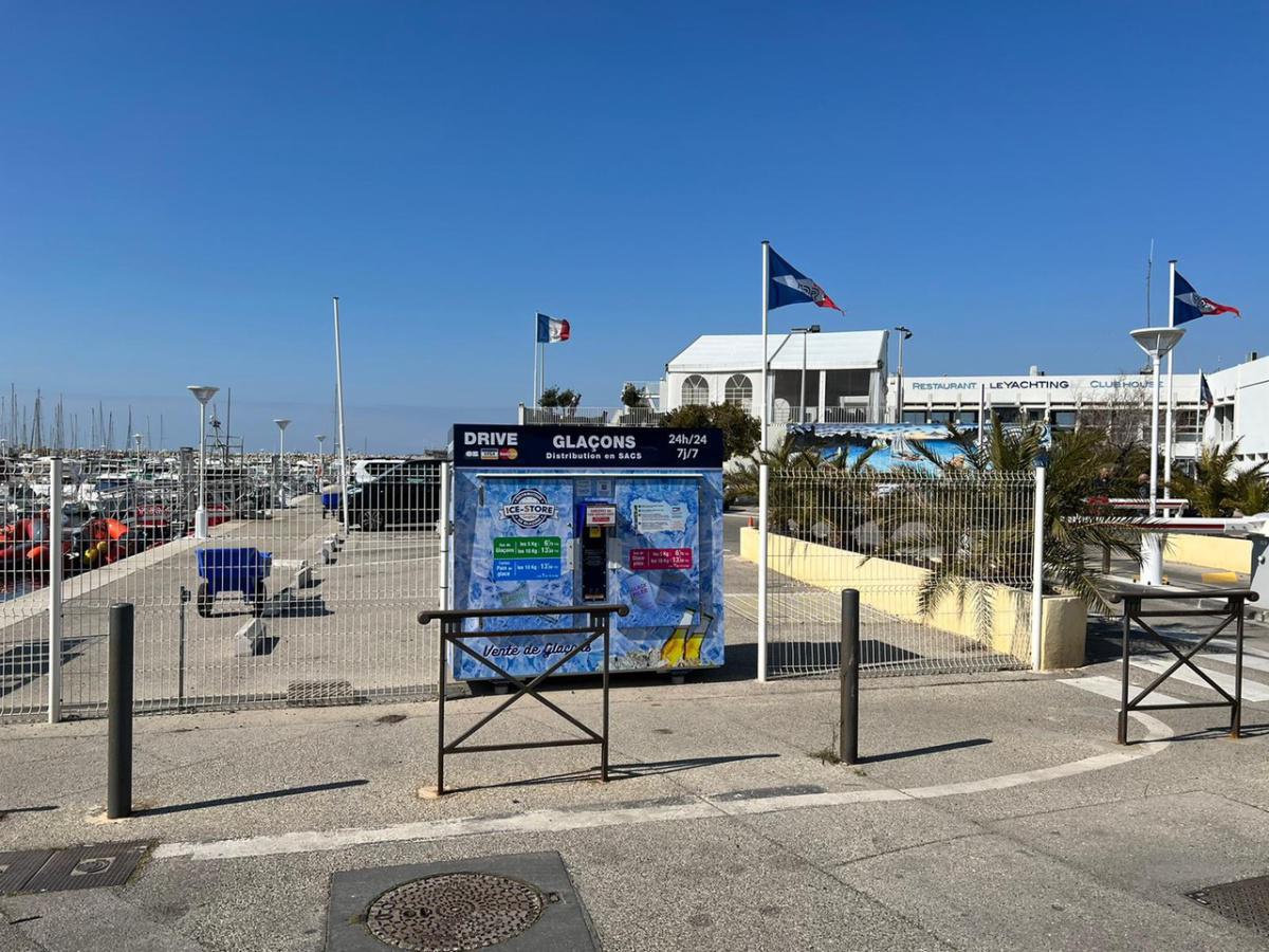 ICE STORE MARSEILLE POINTE ROUGE - YATCHING CLUB ICE STORE MARSEILLE POINTE ROUGE - YATCHING CLUB