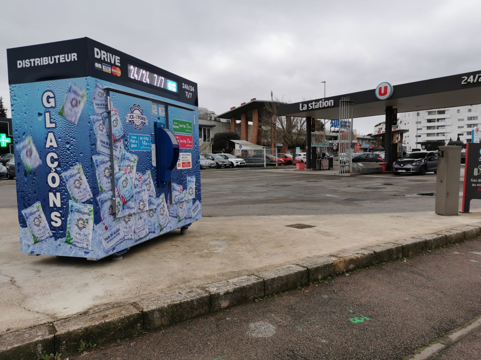 ICE STORE POMPIGNANE - U ICE STORE POMPIGNANE - U