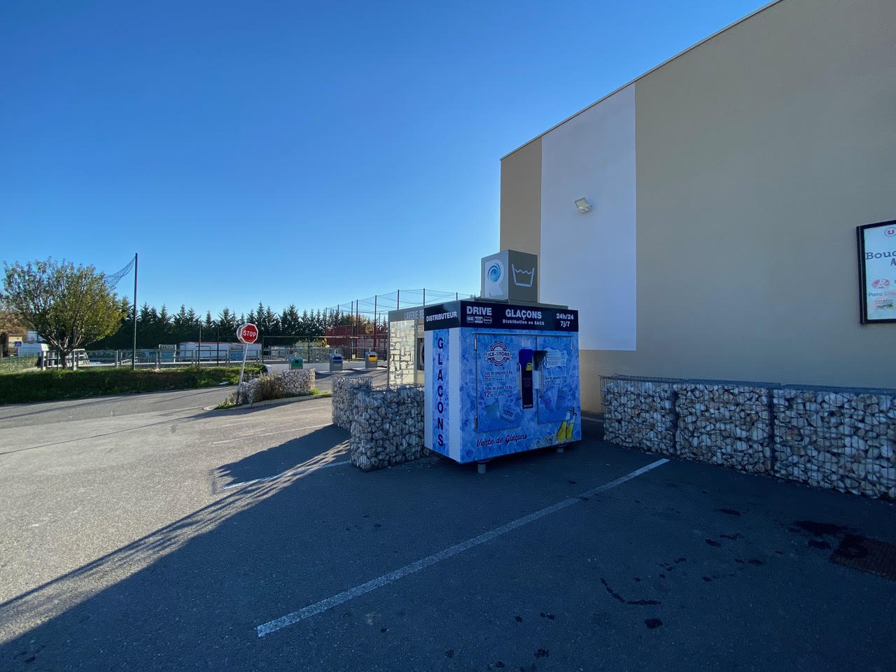 ICE STORE POURRIERES - U ICE STORE POURRIERES - U