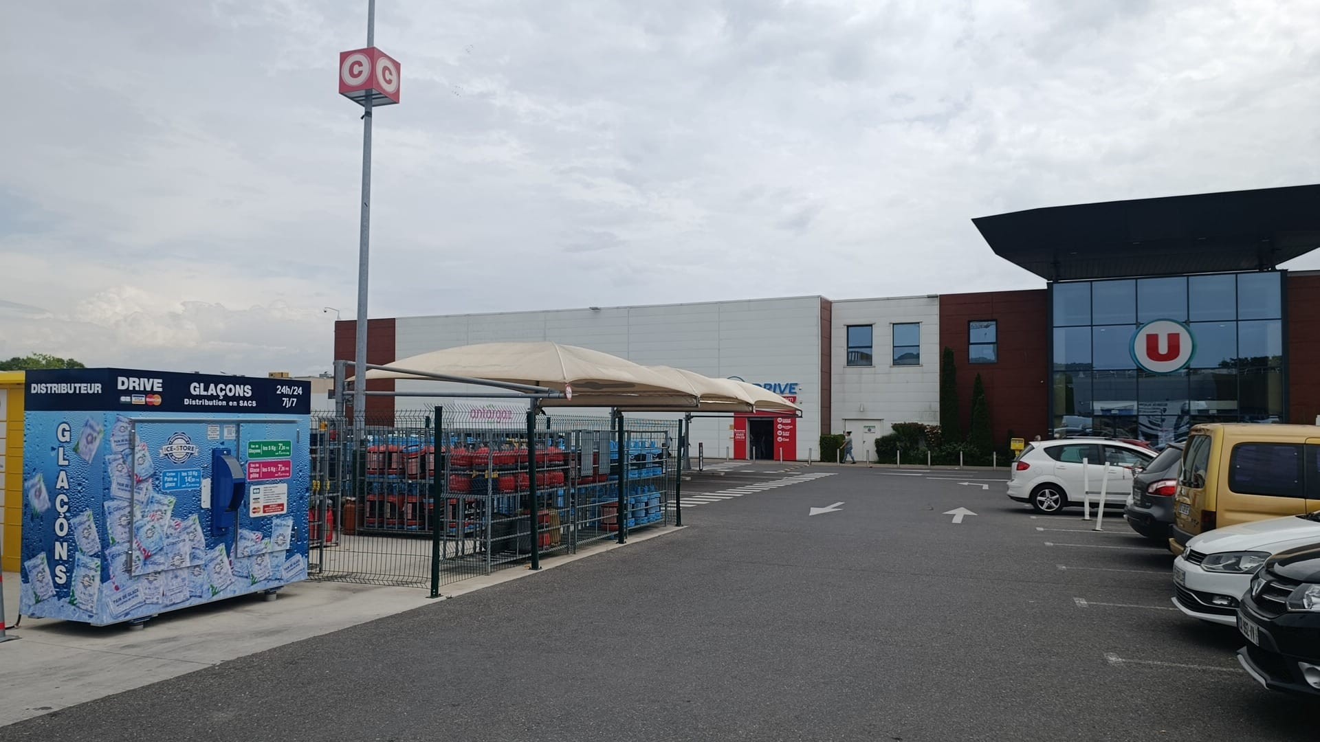 ICE STORE MANOSQUE - U ICE STORE MANOSQUE - U