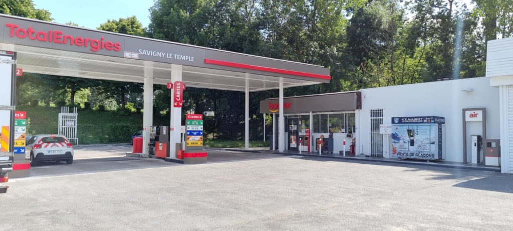 ICE STORE Station TOTAL SAVIGNY LE TEMPLE - Station ICE STORE Station TOTAL SAVIGNY LE TEMPLE - Station