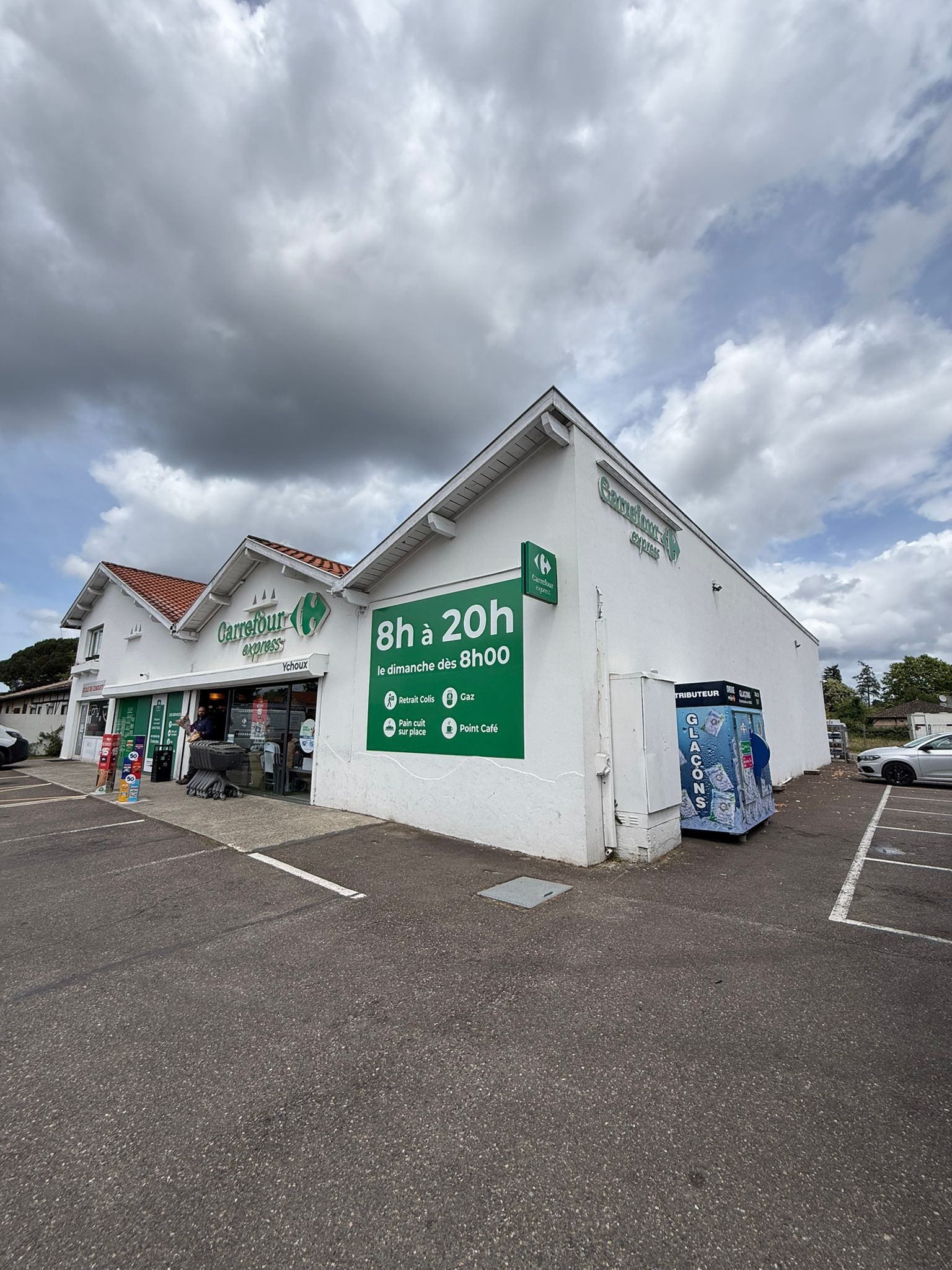 ICE STORE YCHOUX - CARREFOUR ICE STORE YCHOUX - CARREFOUR
