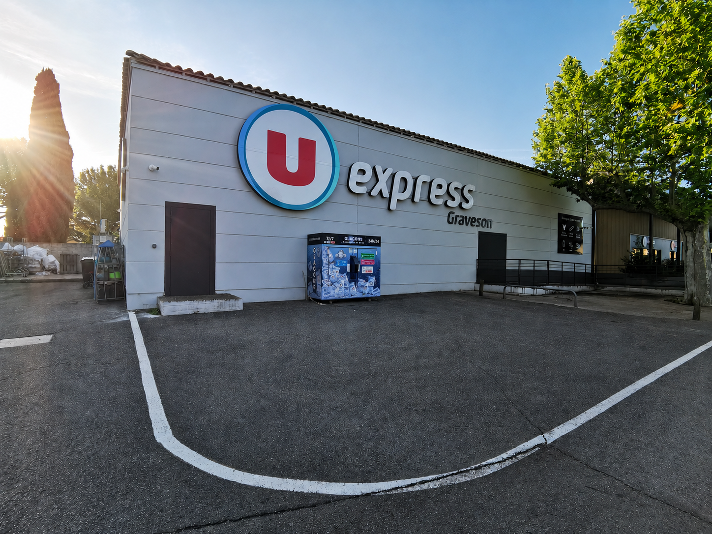 ICE STORE GRAVESON - U ICE STORE GRAVESON - U