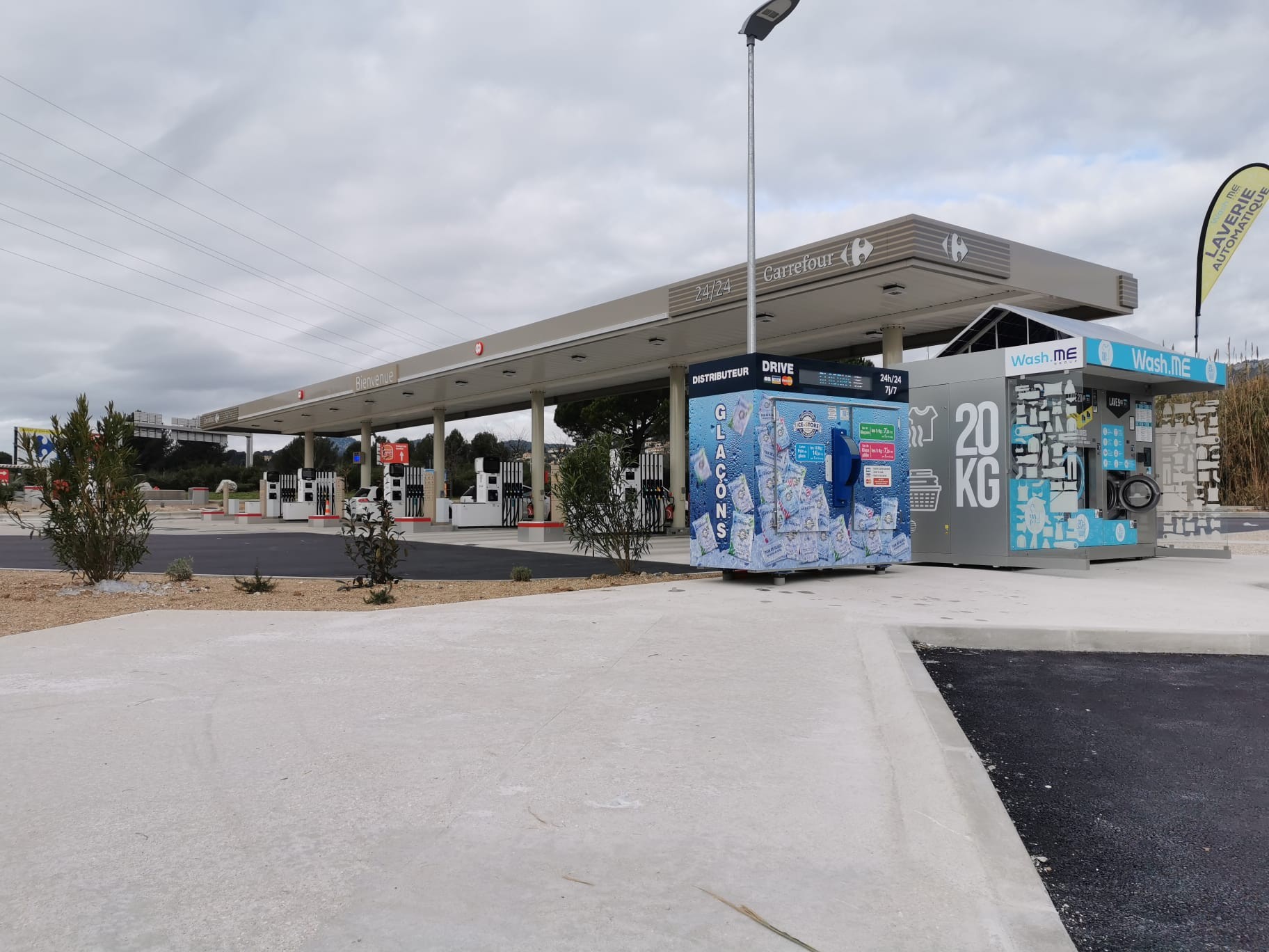 ICE STORE OLLIOULES - CARREFOUR ICE STORE OLLIOULES - CARREFOUR