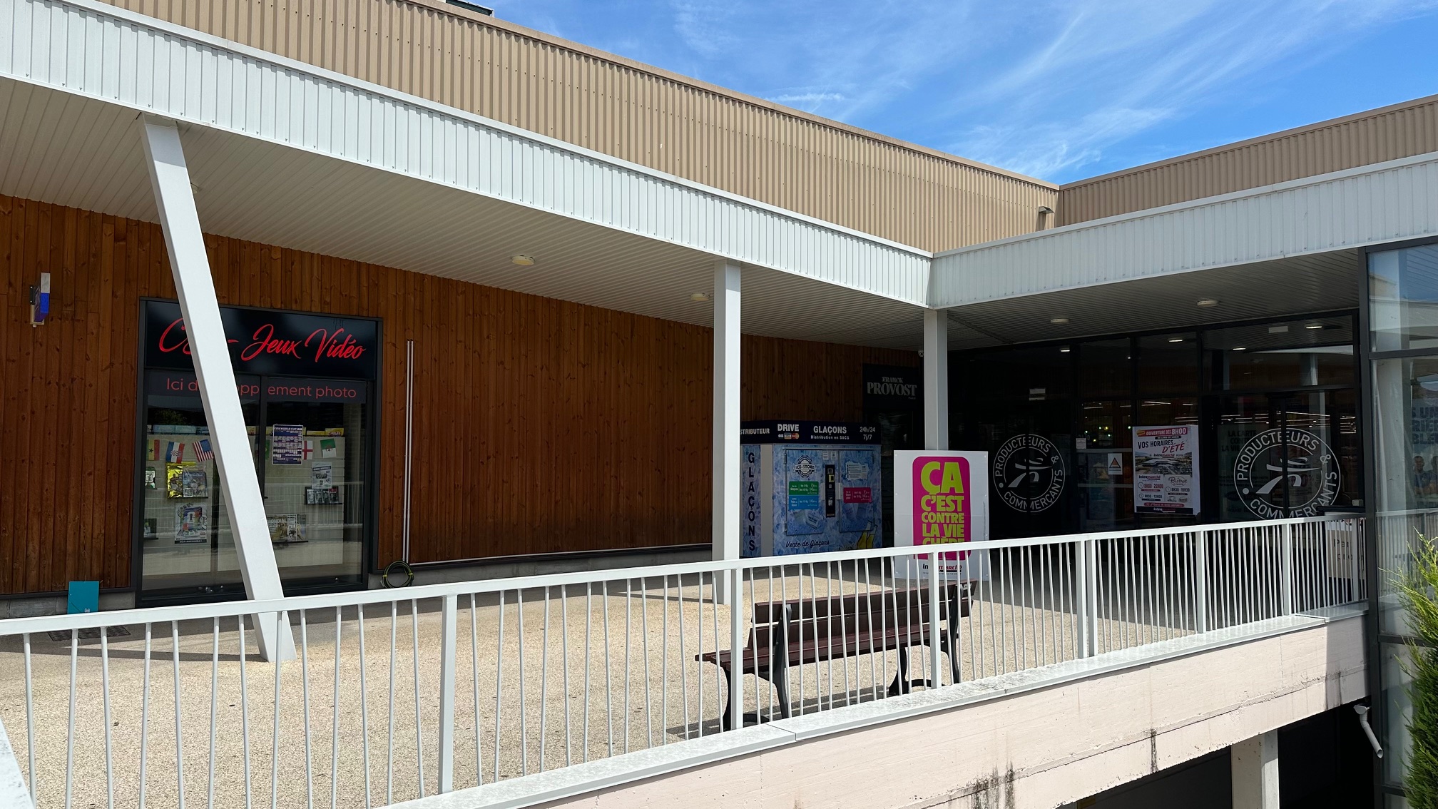 ICE STORE PEIPIN - INTERMARCHE ICE STORE PEIPIN - INTERMARCHE